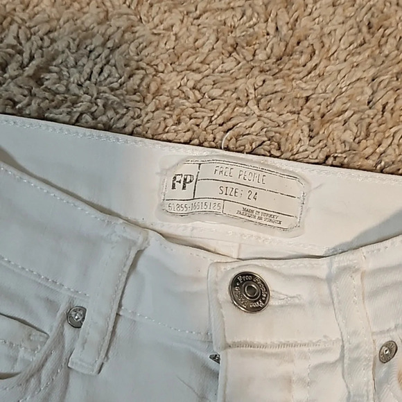 Free‎ People White Distressed Skinny Jeans - Picture 3 of 3